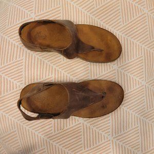 Chacos Leather Women's Sandals Size 10